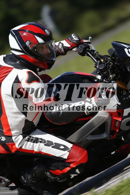 /Archiv-2024/29 12.06.2024 MOTO.CH Track Day ADR/Gruppe gelb/61